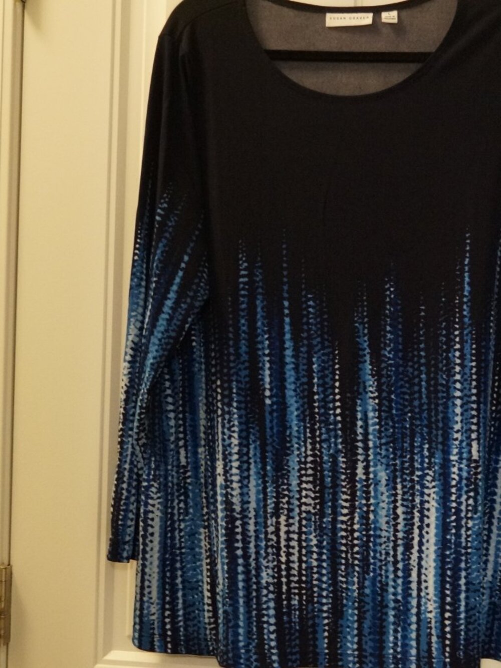 Susan Graver Liquid Knit Long Sleeve Border Print Tunic Size L